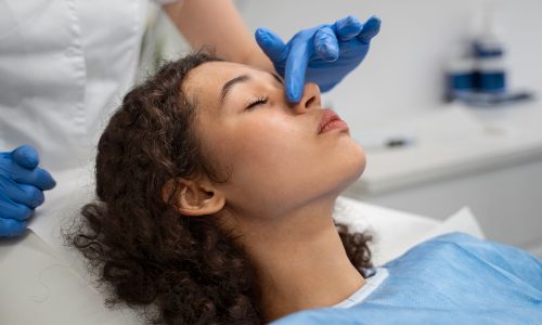 Burun Estetiğinde Uzman Dokunuşu: KBB Doktoru Neden Fark Yaratır?